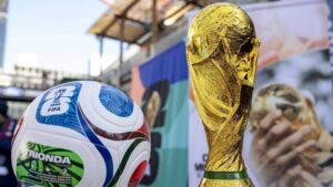 Am 11. Juni 2026 wird die WM-Endrunde in den USA, Kanada und Mexiko eröffnet - und nun ist auch das Teilnehmerfeld nahez