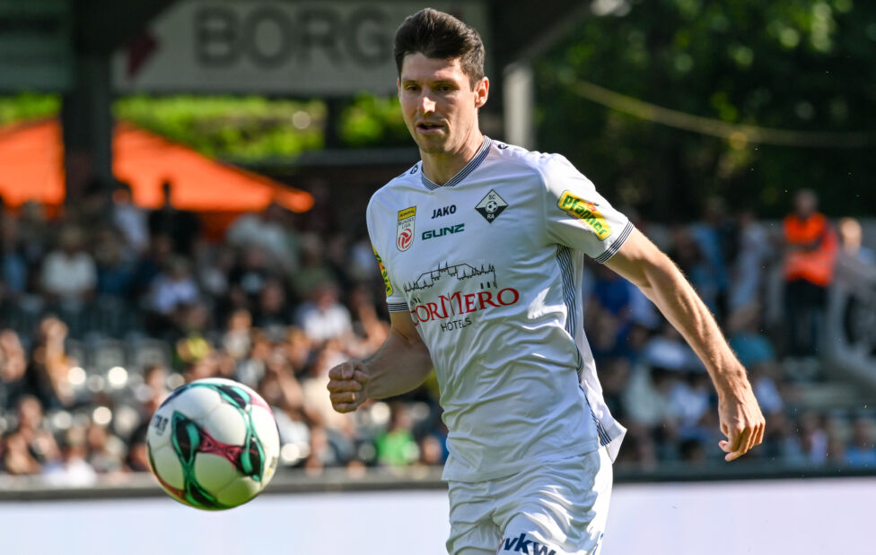 Der SCR Altach hat am Mittwoch die Vertragsverlängerung von Benedikt Zech bekannt gegeben. Sein Vertrag wäre zum Saisone