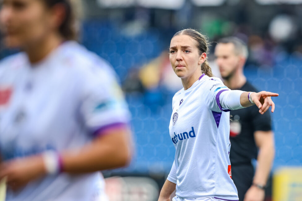Die Wiener Austria bleibt in der Frauen-Bundesliga auf dem Weg zum Premierentitel. Der Tabellenführer erreichte am Sonnt