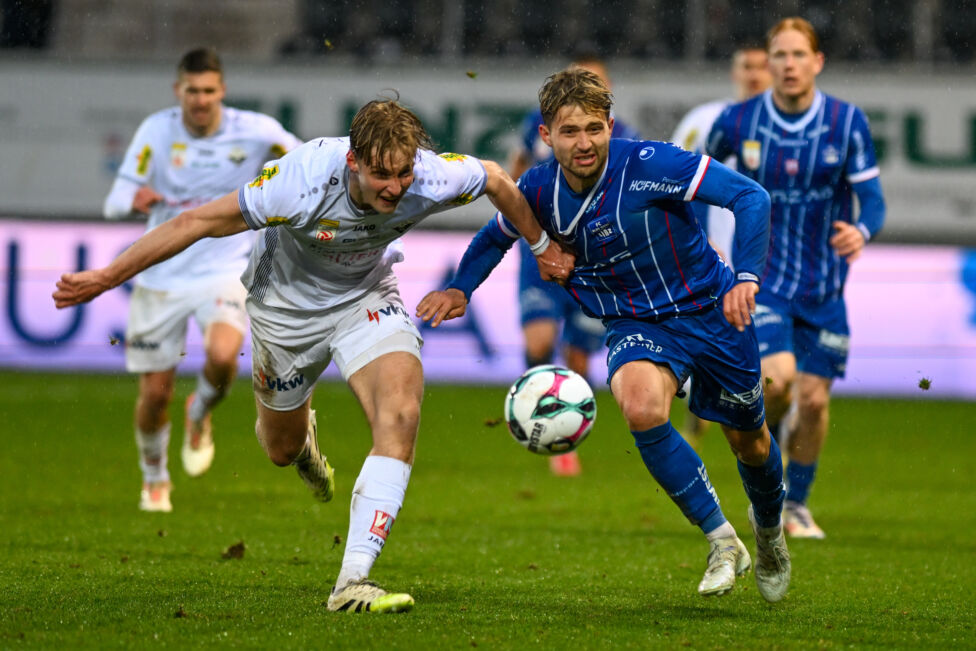 Auftakt in die 29. Runde: Blau-Weiß Linz gegen SCR Altach heute live auf Sky Sport Austria - alle Sendeinfos.