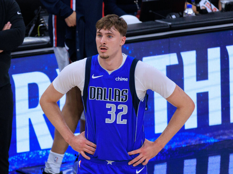 Mavs-Teenager Flagg bester Neuling der Saison