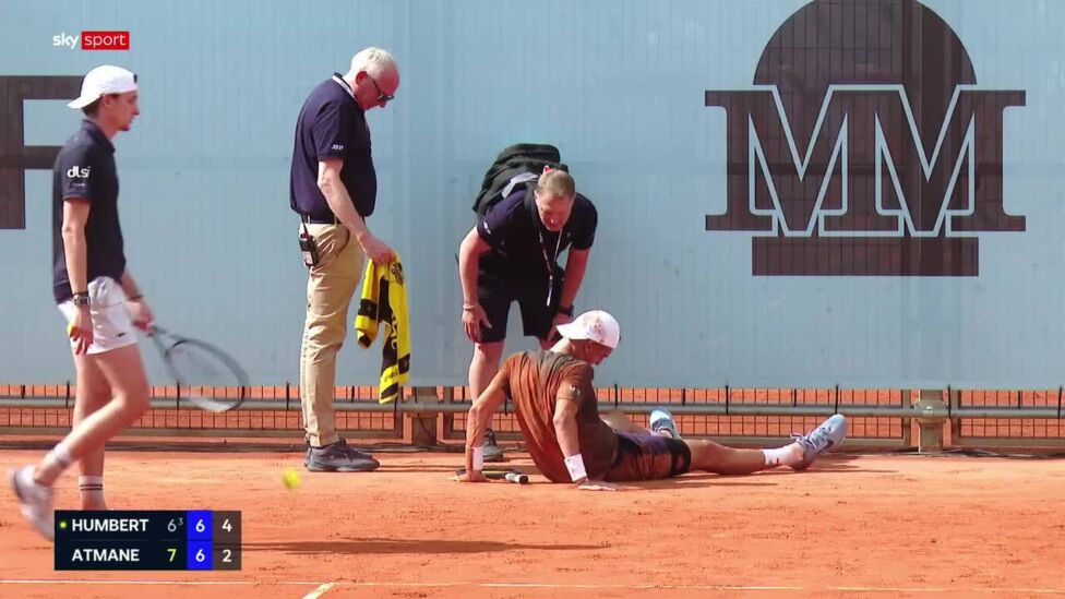 Irre Szene in Madrid! Atmane gewinnt trotz schlimmen Krämpfen gegen Humbert