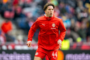 Der Transfer von Salzburg-Verteidiger Jannik Schuster zum FC Brentford steht kurz vor dem Abschluss.