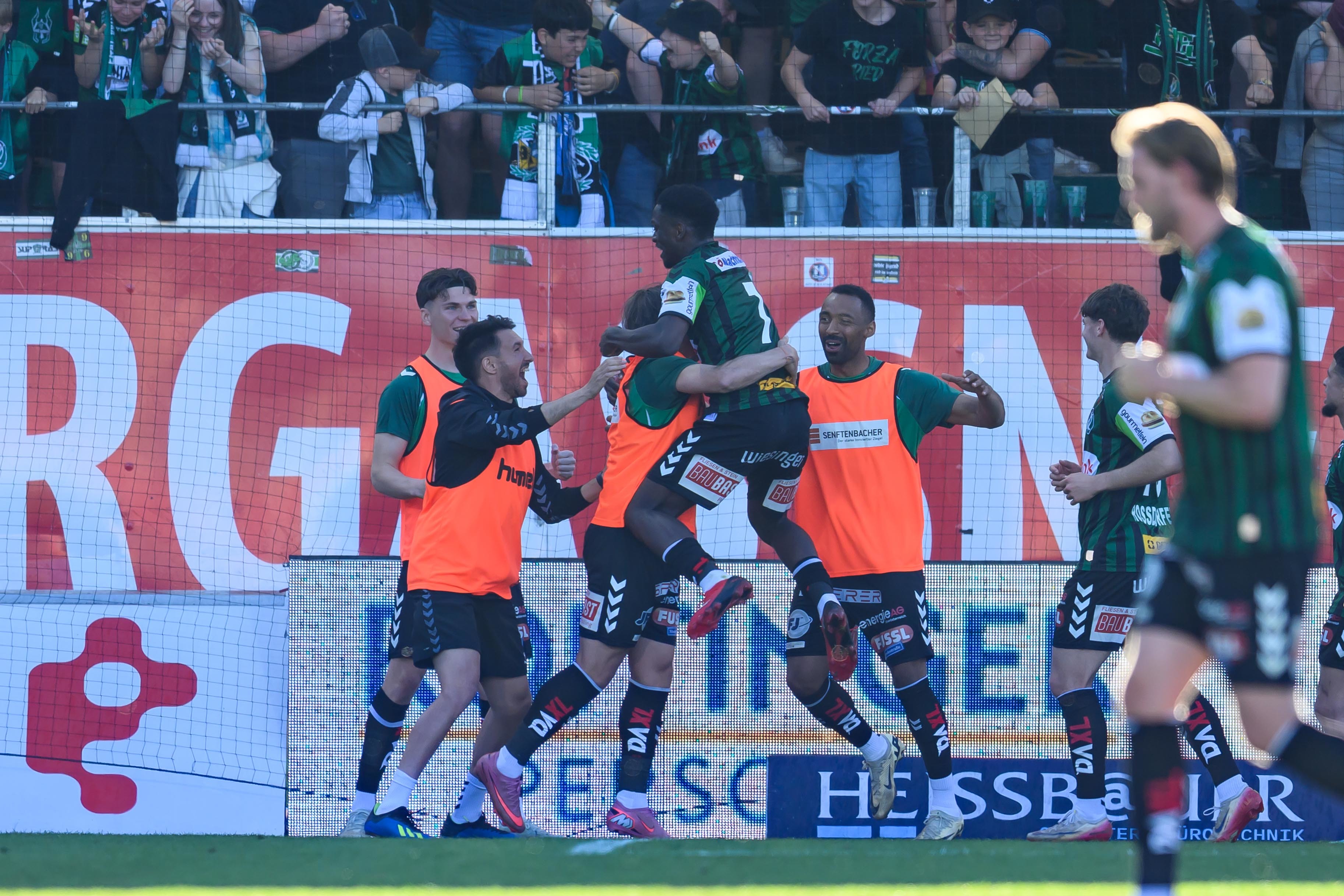 Ried besiegt Blau-Weiß Linz 2:0 und sichert vorzeitig den Klassenerhalt — image 1