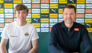Der SK Rapid bindet ein weiteres Talent aus den eigenen Reihen: Innenverteidiger Paul Ertl hat seinen ersten Vertrag unt