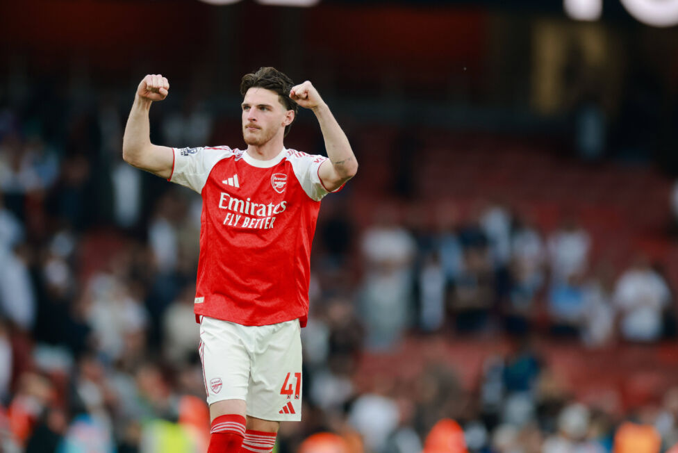 Im Titelrennen der englischen Fußball-Premier-League hat sich Arsenal am Samstag keine Blöße gegeben