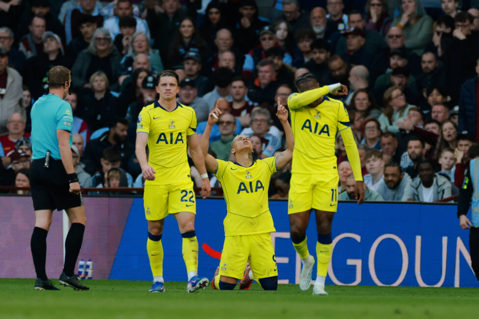 Der abstiegsbedrohte Premier-League-Riese Tottenham Hotspur wehrt sich gegen den Gang in die englische Championship
