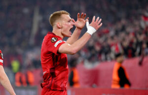 Titeltraum lebt! Lienhart und Freiburg erreichen EL-Finale