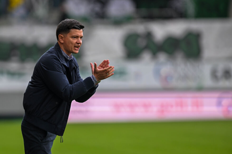 Der SCR Altach steht nach exklusiven Sky-Informationen kurz davor, den Vertrag mit Cheftrainer Ognjen Zaric vorzeitig bi