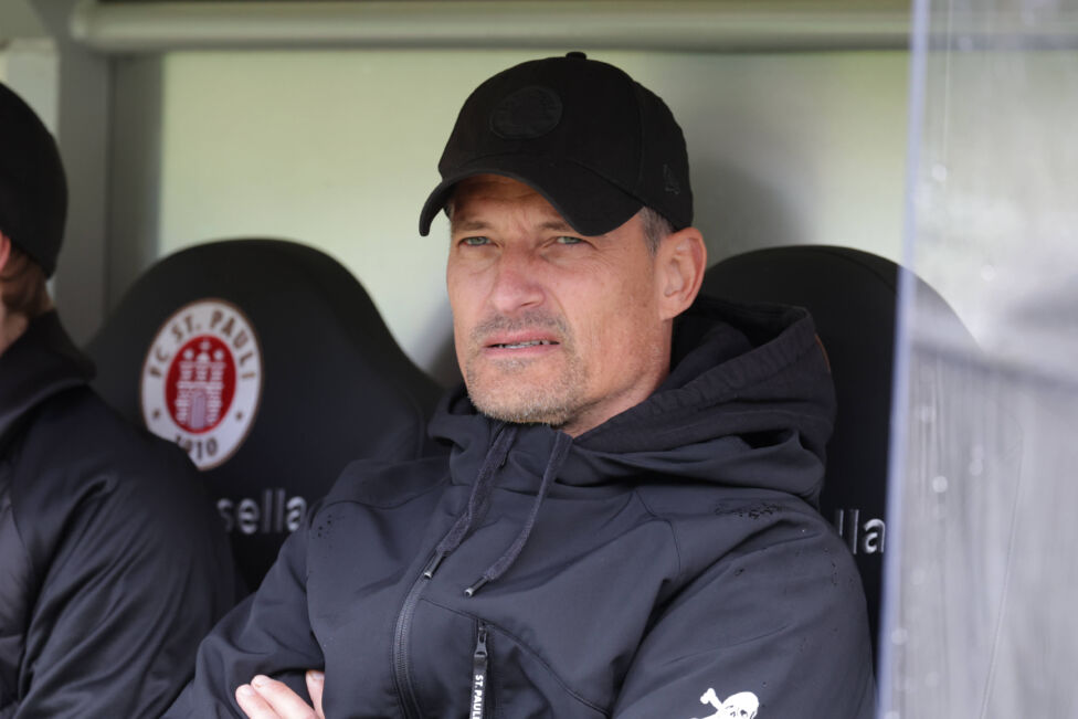 St. Paulis Zweitliga-Neustart wohl ohne Trainer Blessin