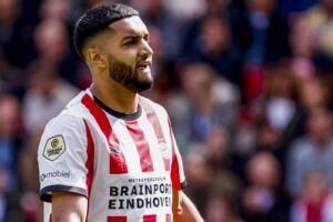 Nachdem der FC Bayern bei Anthony Gordon leer ausging haben die Deutschen einen neuen Flügelstürmer auf dem Zettel.