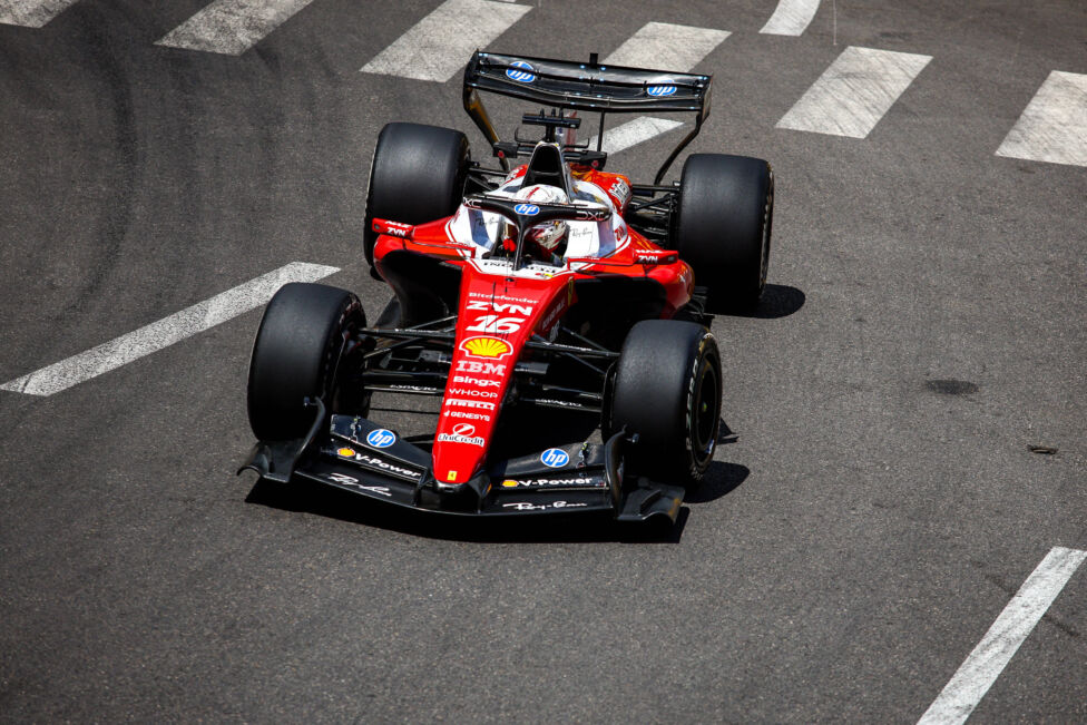Ferrari im ersten Training in Monte Carlo voran