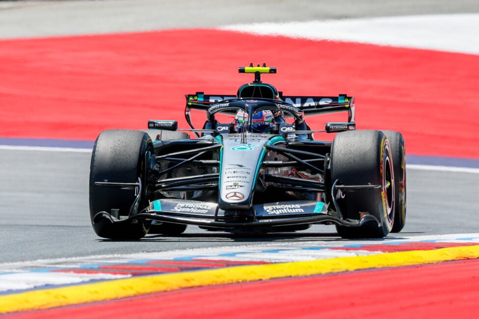 WM-Leader Kimi Antonelli hat im ersten freien Training zum Großen Preis von Österreich knapp vor seinem Mercedes-Teamkol