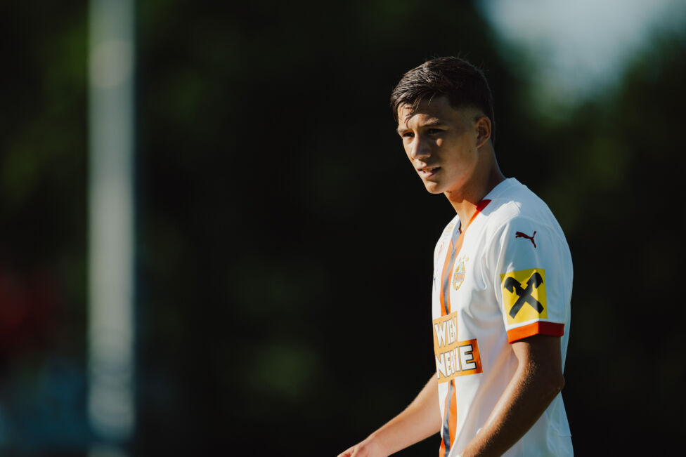 Der ehemalige ÖFB-Nachwuchsteamspieler Jovan Zivkovic verlässt den ungarischen Erstligisten ETO FC und wechselt nach Ser