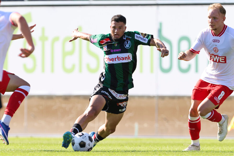 Die SV Ried hat ein Testspiel gegen den deutschen Drittligisten Rot-Weiss Essen mit 3:0 (1:0) gewonnen.