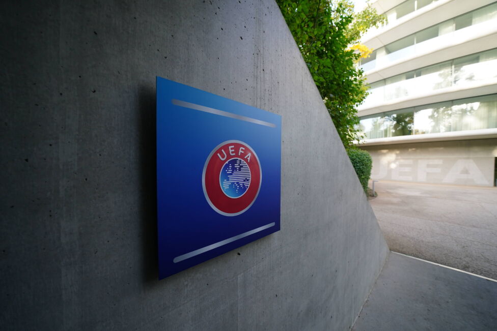 Die UEFA folgt der FIFA und hat sich mit den Schiedsrichterverantwortlichen der 55 europäischen Fußballverbände auf Leit