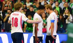 Jude Bellingham und Harry Kane haben die "Fiesta Mexicana" bei der Fußball-WM gemeinsam beendet und England in die nächs