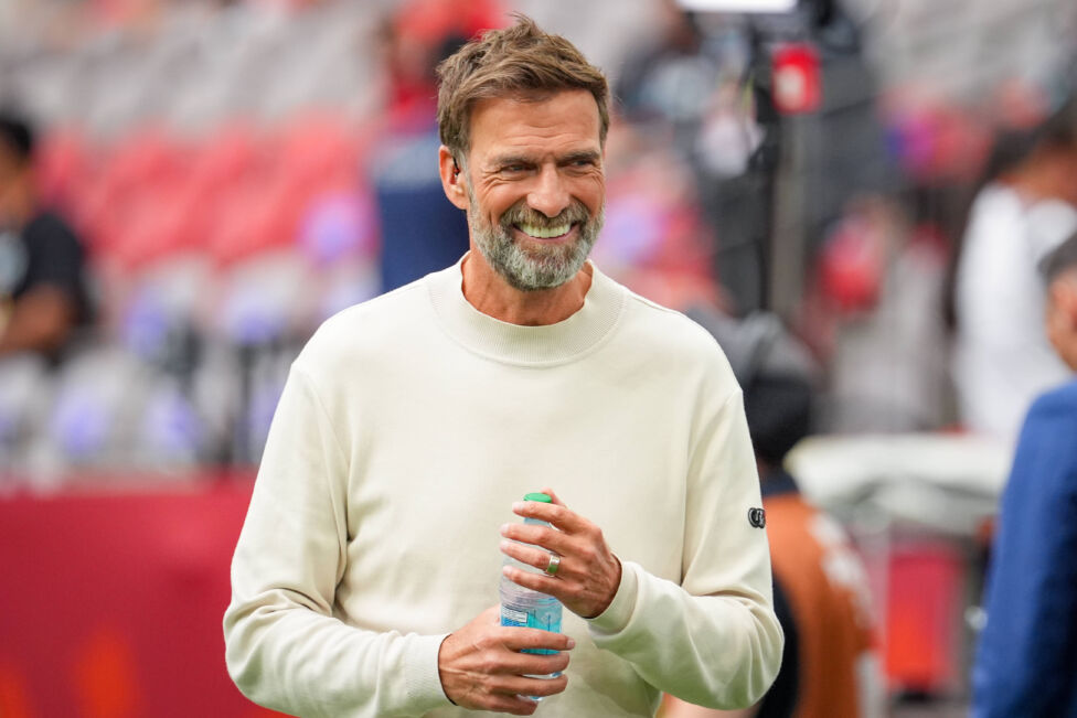 Jürgen Klopp stand an der Seitenlinie in Foxborough und blickte schweren Herzens dem Aufwärmen der französischen Fußball