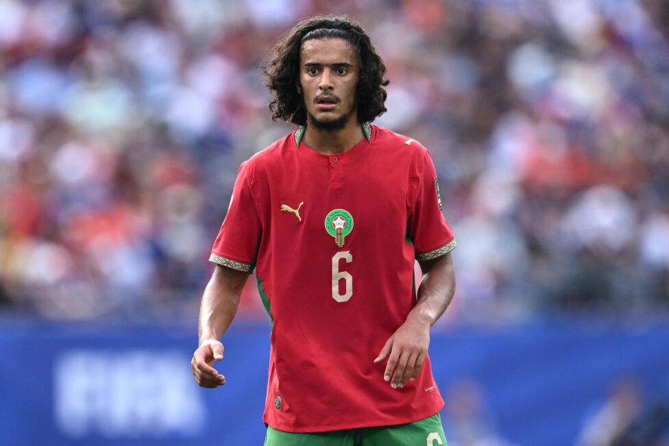 Nach Sky Sport Informationen gibt Manchester City bei Ayyoub Bouaddi Gas.