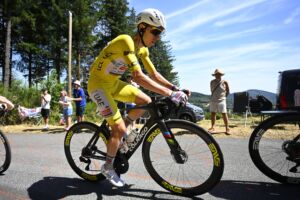 Gluthitze bei der Tour: Pogacar würde "Rennkalender komplett ändern"