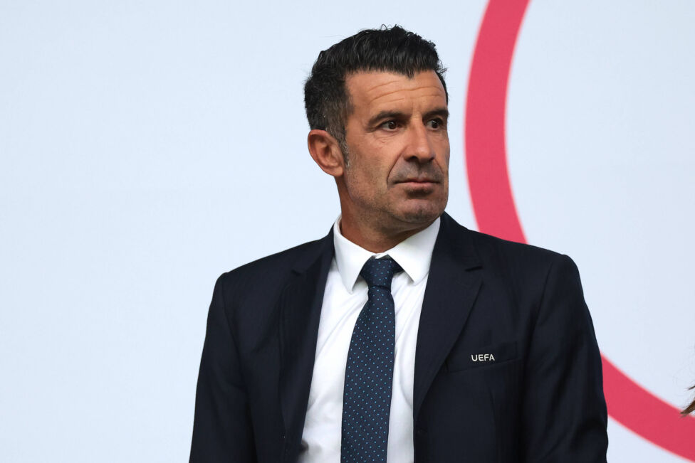 Der frühere Weltfußballer Luís Figo hat FIFA-Präsident Gianni Infantino in aller Deutlichkeit zum Rücktritt aufgefordert