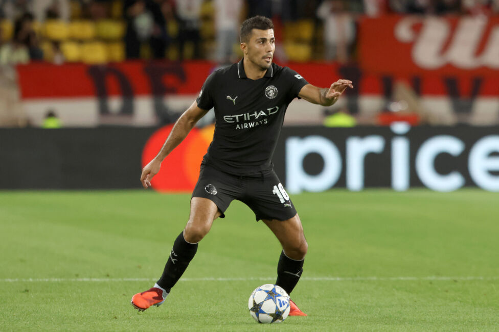 Der spanische Fußball-Weltmeister Rodri (30) hat grünes Licht für Transferverhandlungen über einen möglichen Wechsel von