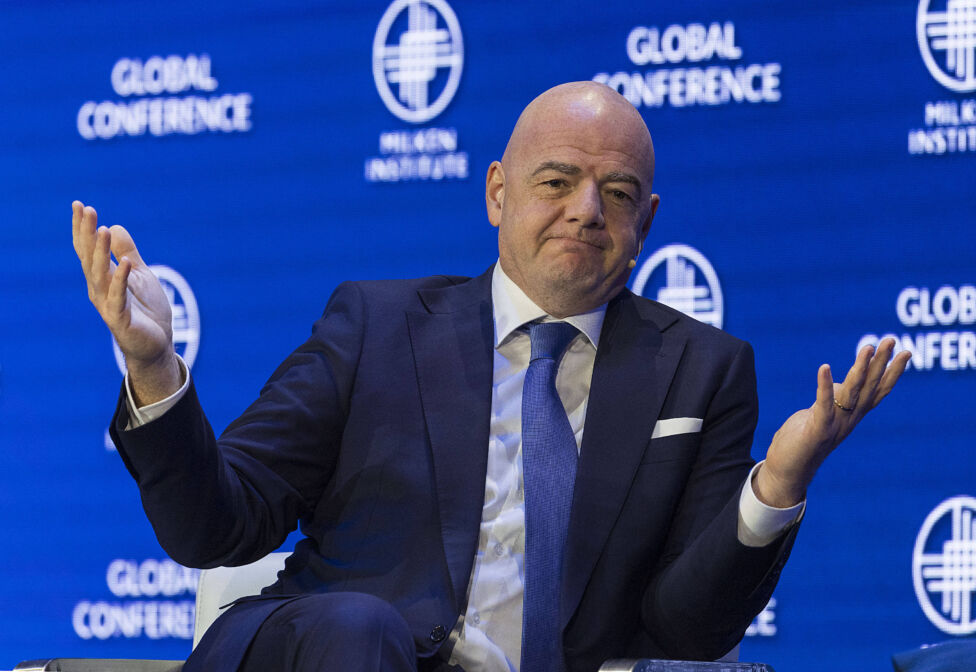 Der Weltfußballverband FIFA mit seinem umstrittenen Präsidenten Gianni Infantino an der Spitze hat zu einem öffentlichen