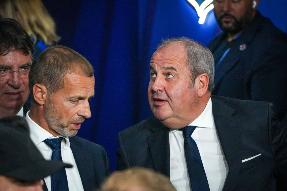 Die FIFA steht in der Kritik. Der ÖFB stellt sich in einer Aussendung "felsenfest" hinter die Linie der UEFA.