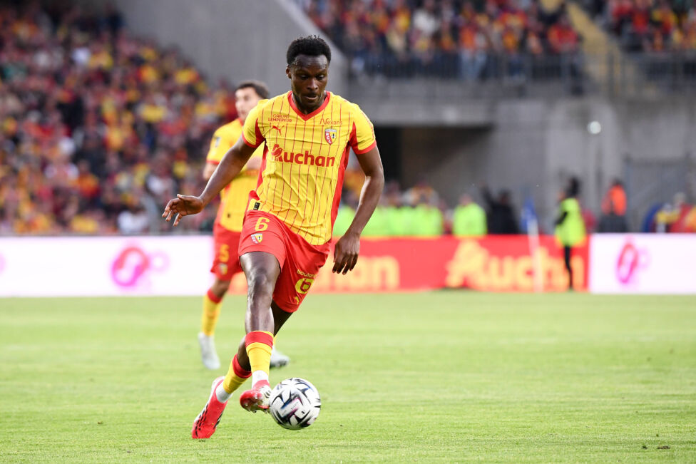 Zwei Tage nach der Trennung von Dino Toppmöller hat der RC Lens den bisherigen Co-Trainer Yannick Cahuzac zur Dauerlösun