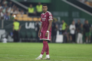 Mbappe vergibt Elfmeter: Real kassiert erste Ligapleite