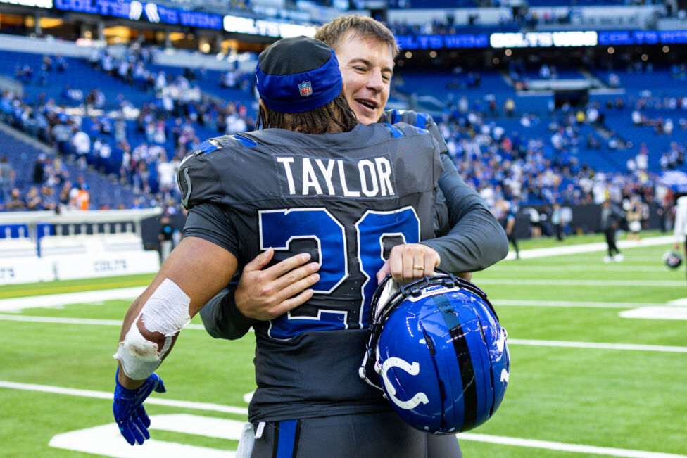 Die Indianapolis Colts mit dem Wiener Bernhard Raimann haben nach einer dramatischen Schlussphase gegen die Houston Texa