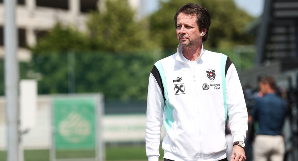 Der Österreichische Fußball-Bund (ÖFB) hat sich mit seinem früheren Sportdirektor Peter Schöttel auf eine einvernehmlich