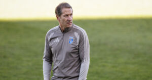 Rasen-Kritik von Rangnick: So reagiert Kosovo-Teamchef Foda