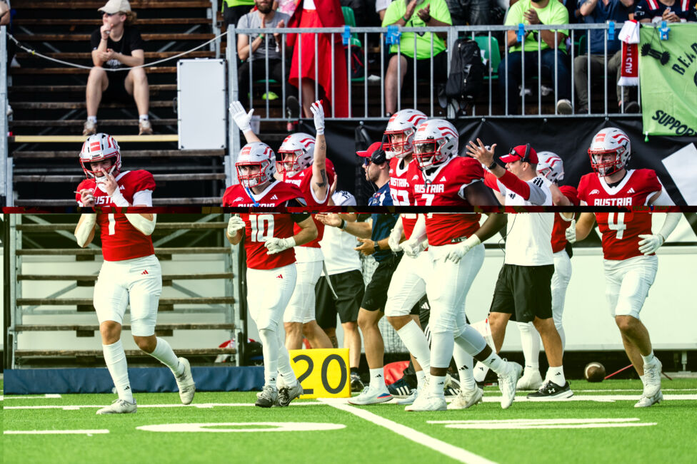 Titelverteidiger Österreich ist am Sonntag mit einem klaren Sieg in die Gruppenphase der American-Football-EM gestartet
