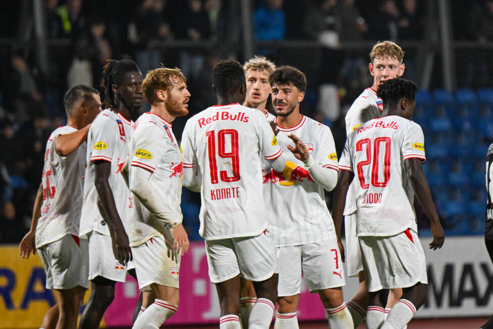 Red Bull Salzburg ist mit viel Mühe ins ÖFB-Cup-Viertelfinale eingezogen.