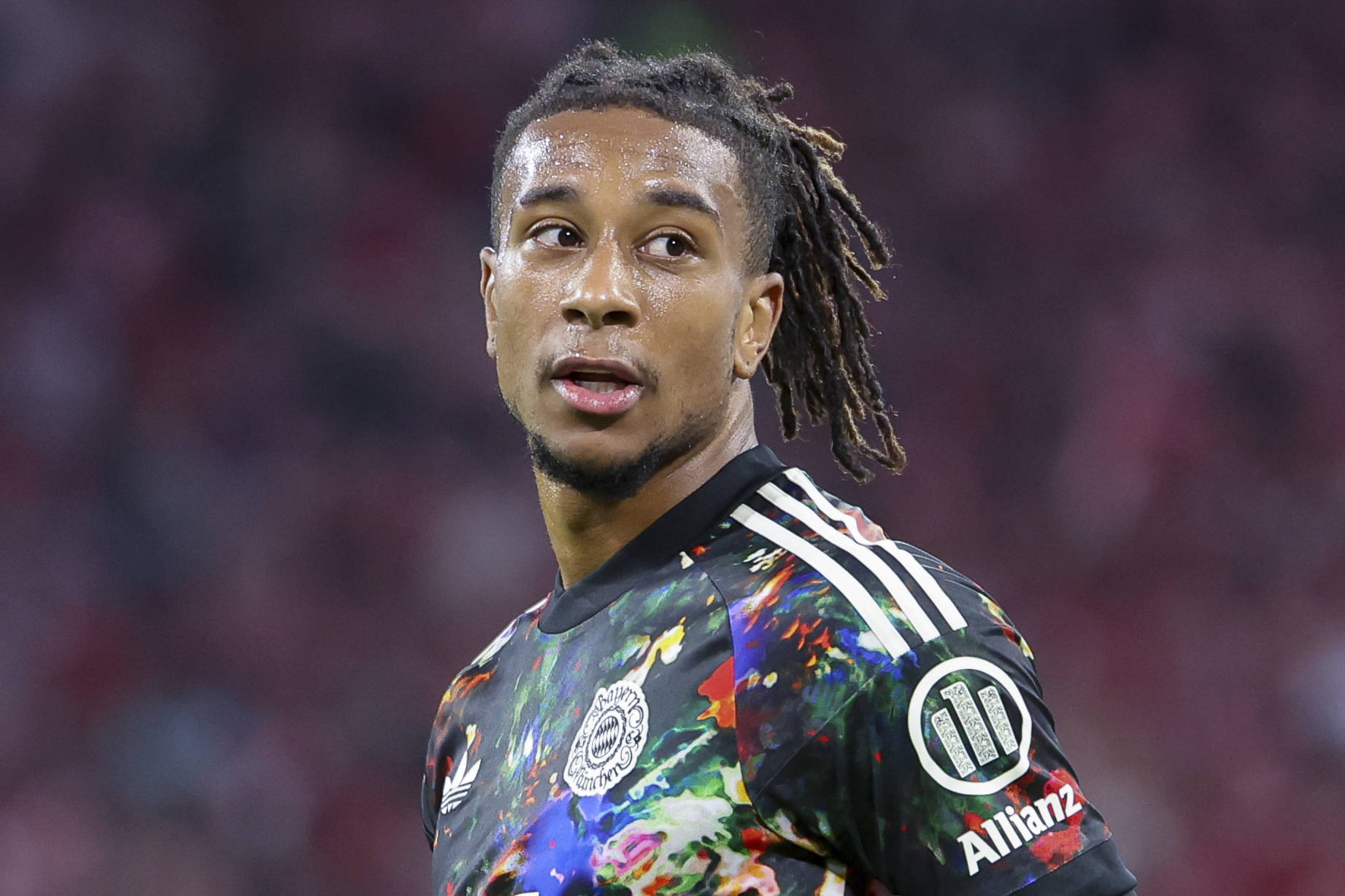 Michael Olise könnte langfristig beim FC Bayern München bleiben. Nach Sky Sport Informationen geht Real Madrid davon aus