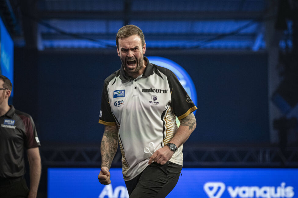Der Engländer Ross Smith hat sich am Sonntag in Dortmund zum Darts-Europameister gekrönt.